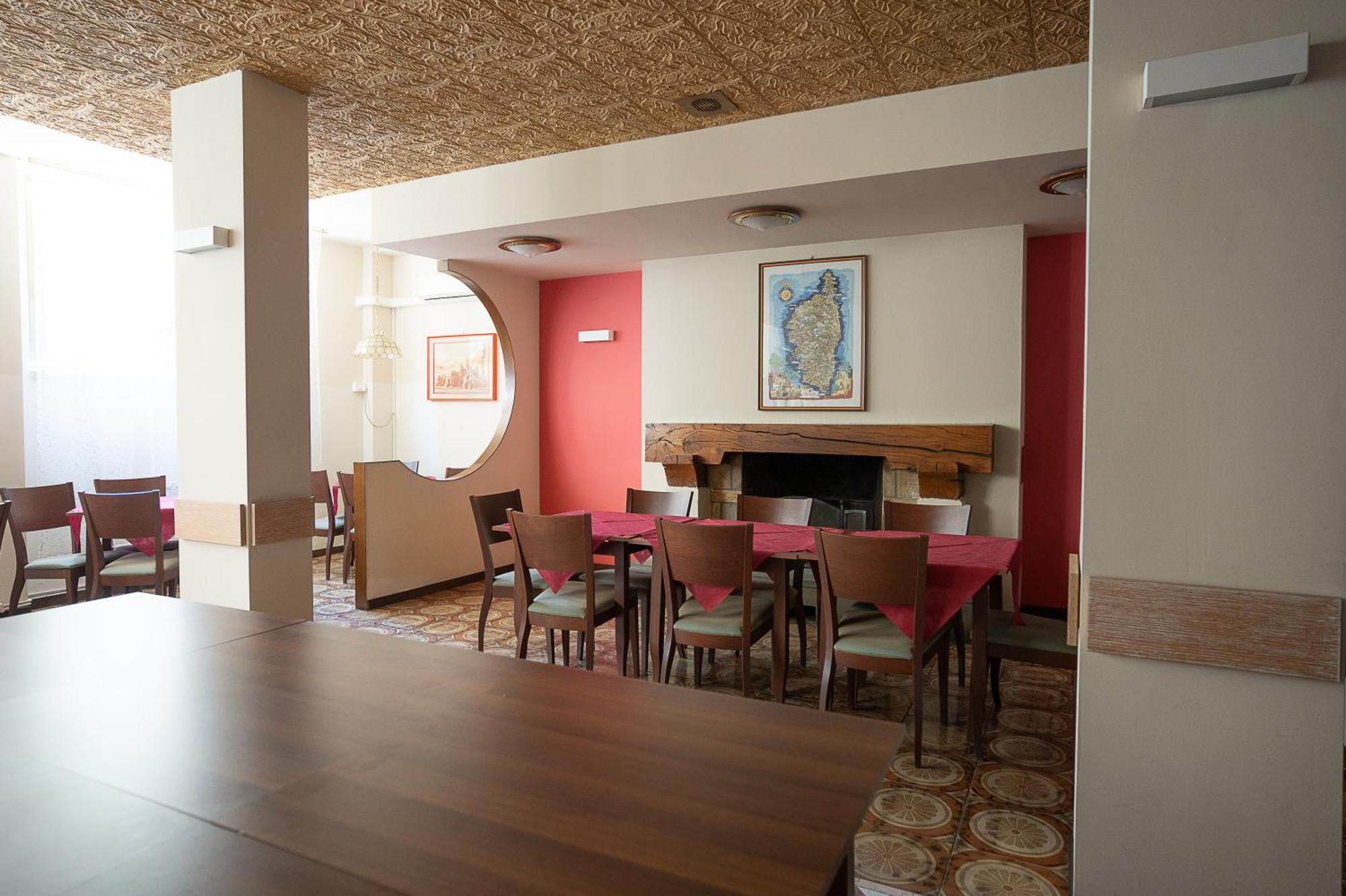 Hotel Napoleon Pontremoli Exteriör bild