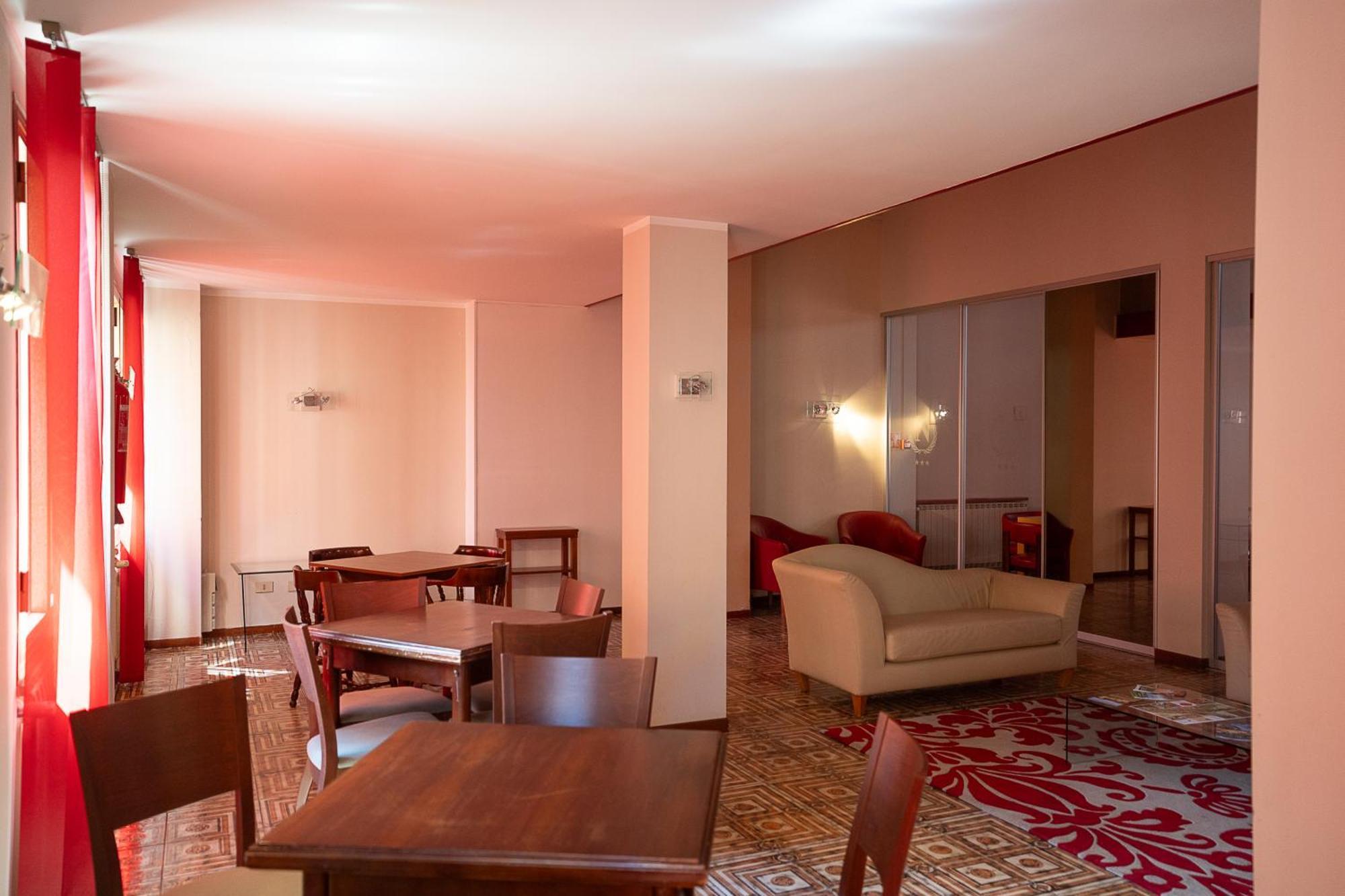 Hotel Napoleon Pontremoli Exteriör bild